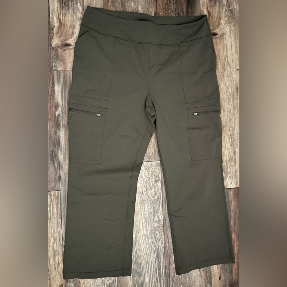 Duluth Trading Co. Women’s NoGA Namastash Bootcut Pants